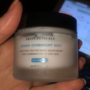 Skin Ceuticals Night cream for Oily skin